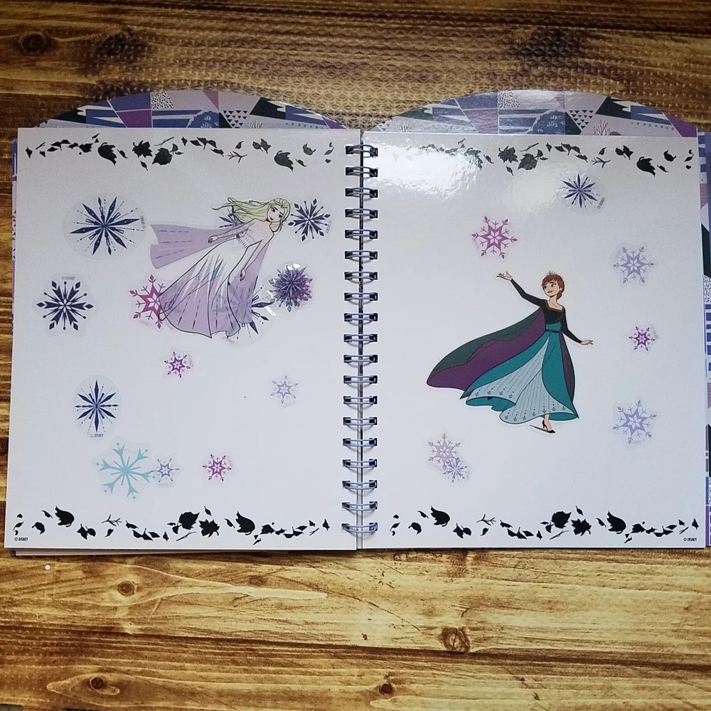 Disney Frozen 2 Art Activity Set Notebook Markers